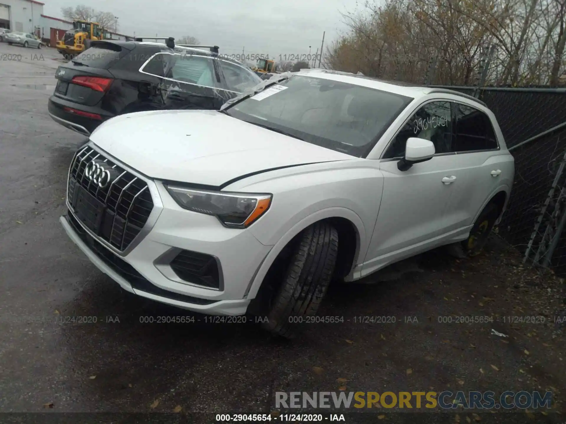 2 Photograph of a damaged car WA1AECF39K1076302 AUDI Q3 2019