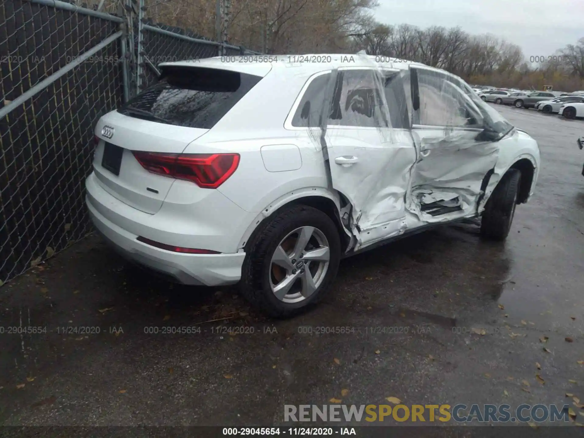 4 Фотография поврежденного автомобиля WA1AECF39K1076302 AUDI Q3 2019