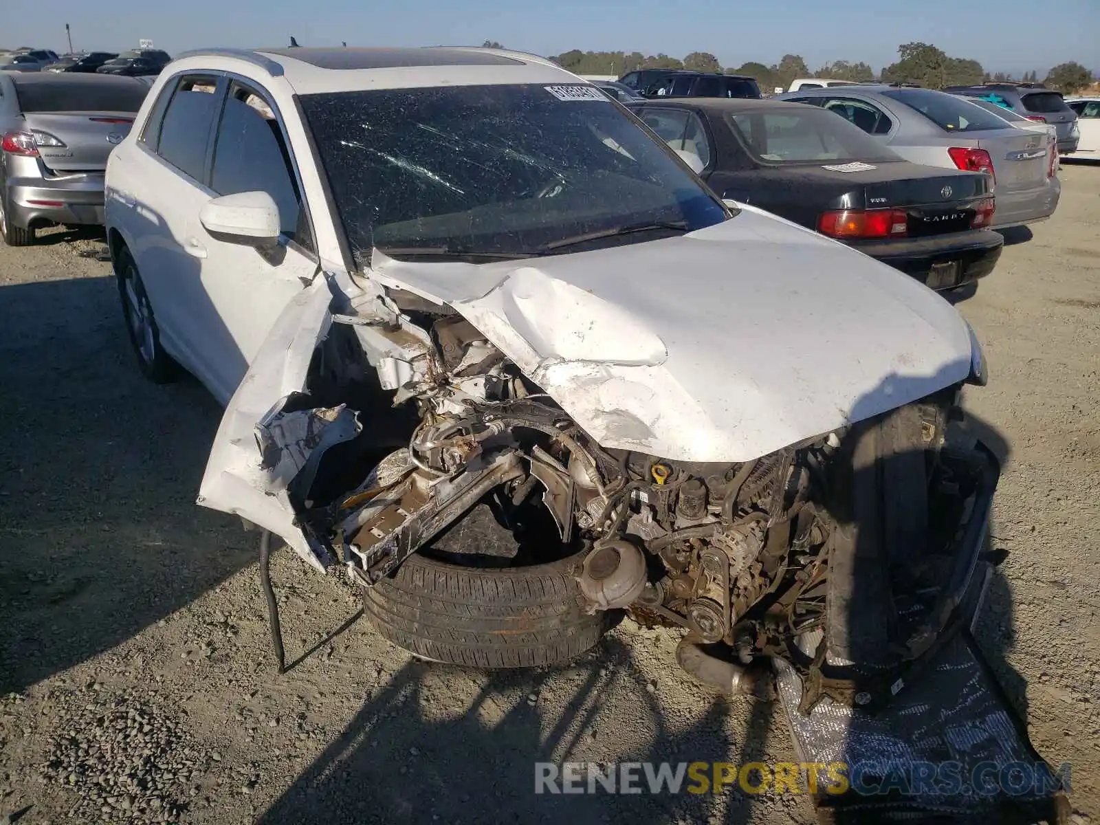 1 Photograph of a damaged car WA1AECF39K1080950 AUDI Q3 2019