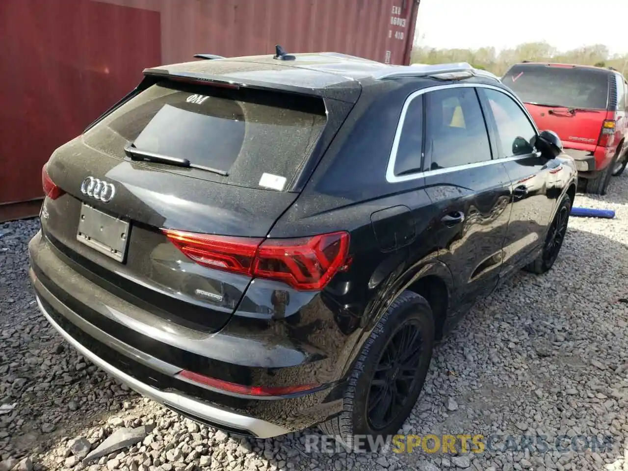 4 Фотография поврежденного автомобиля WA1AECF39K1083136 AUDI Q3 2019