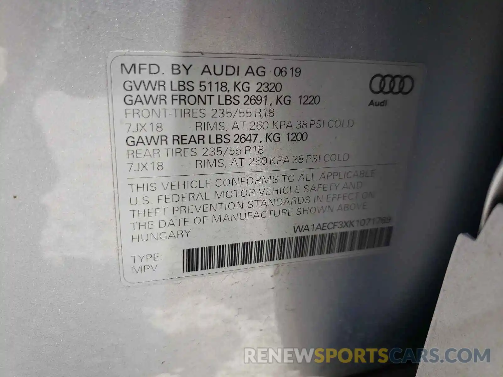 10 Photograph of a damaged car WA1AECF3XK1071769 AUDI Q3 2019