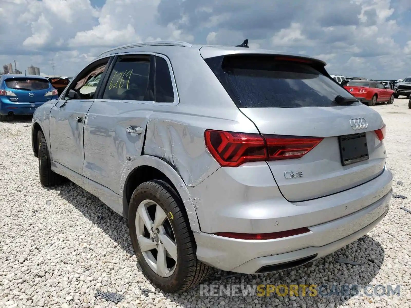 3 Фотография поврежденного автомобиля WA1AECF3XK1071769 AUDI Q3 2019