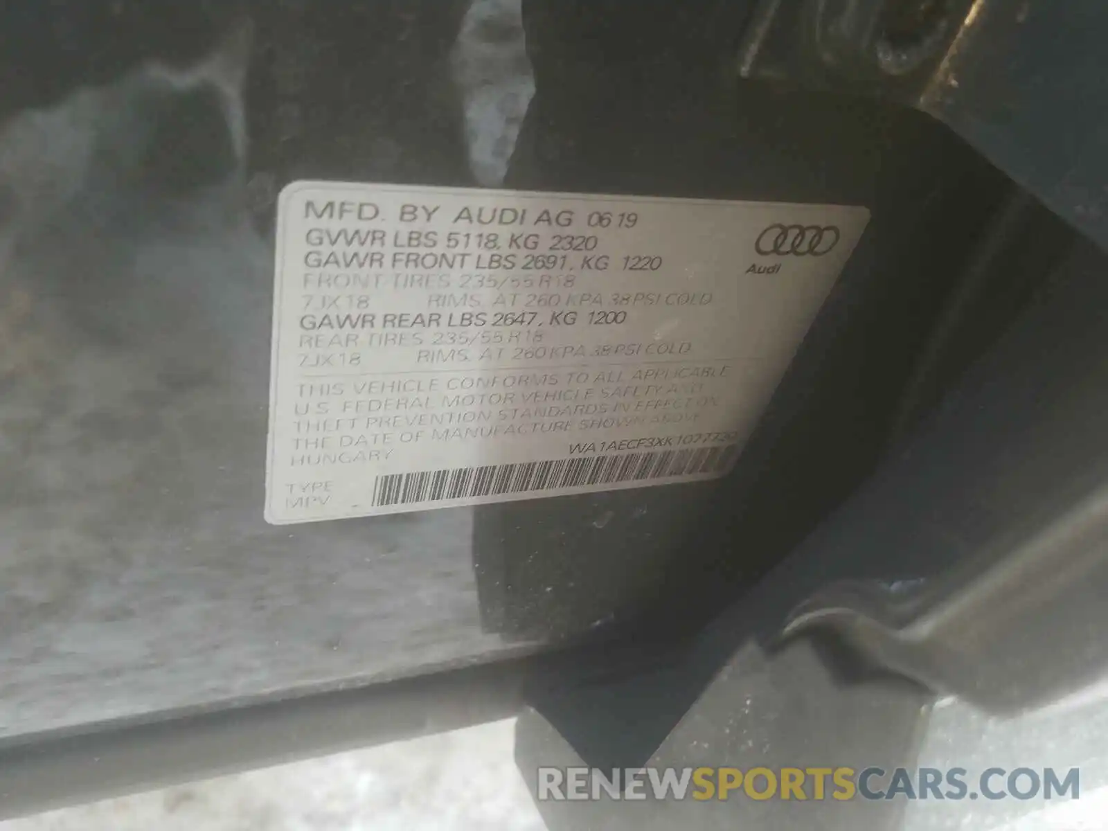 10 Photograph of a damaged car WA1AECF3XK1077720 AUDI Q3 2019