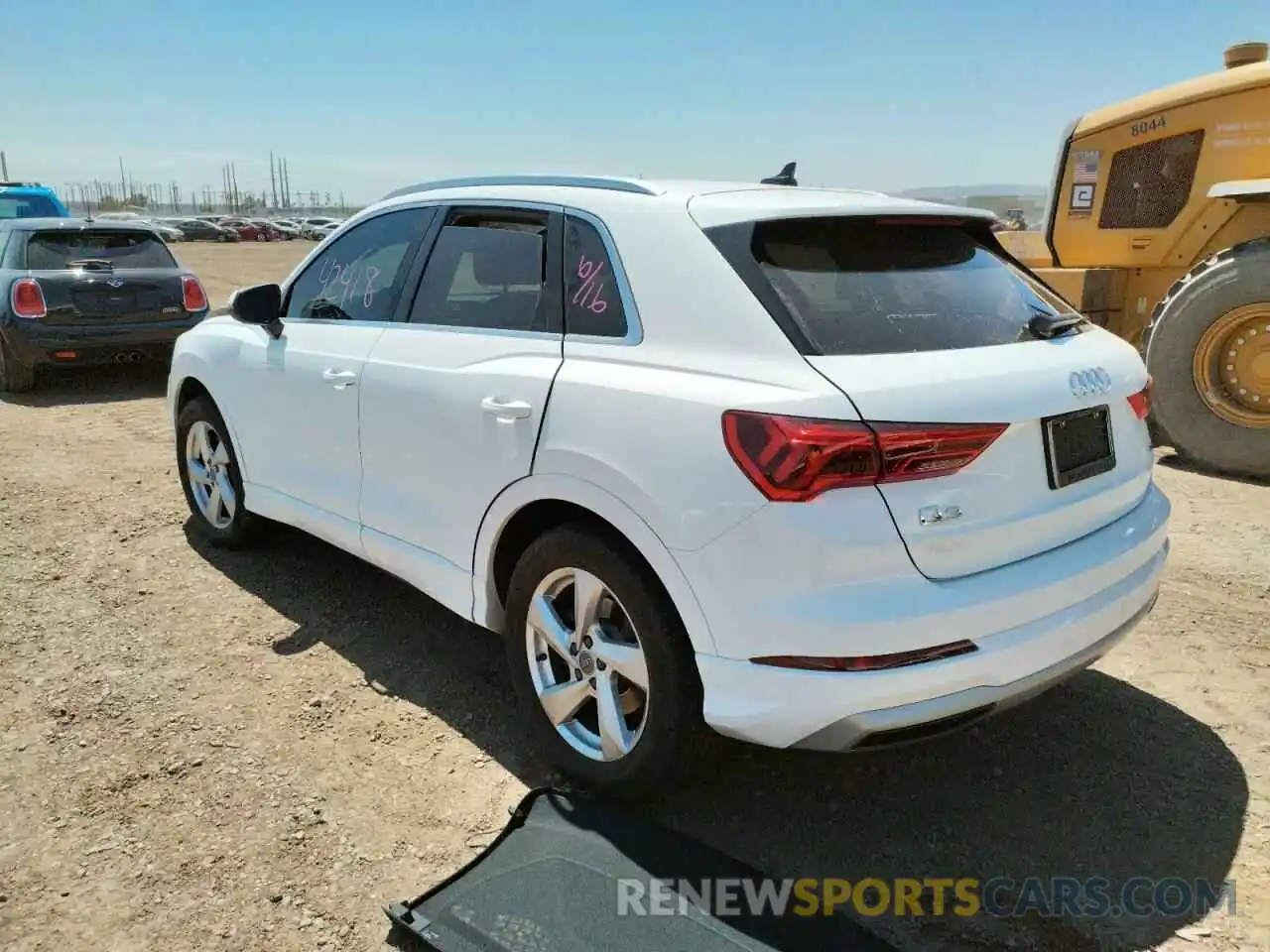 3 Photograph of a damaged car WA1AECF3XK1078334 AUDI Q3 2019