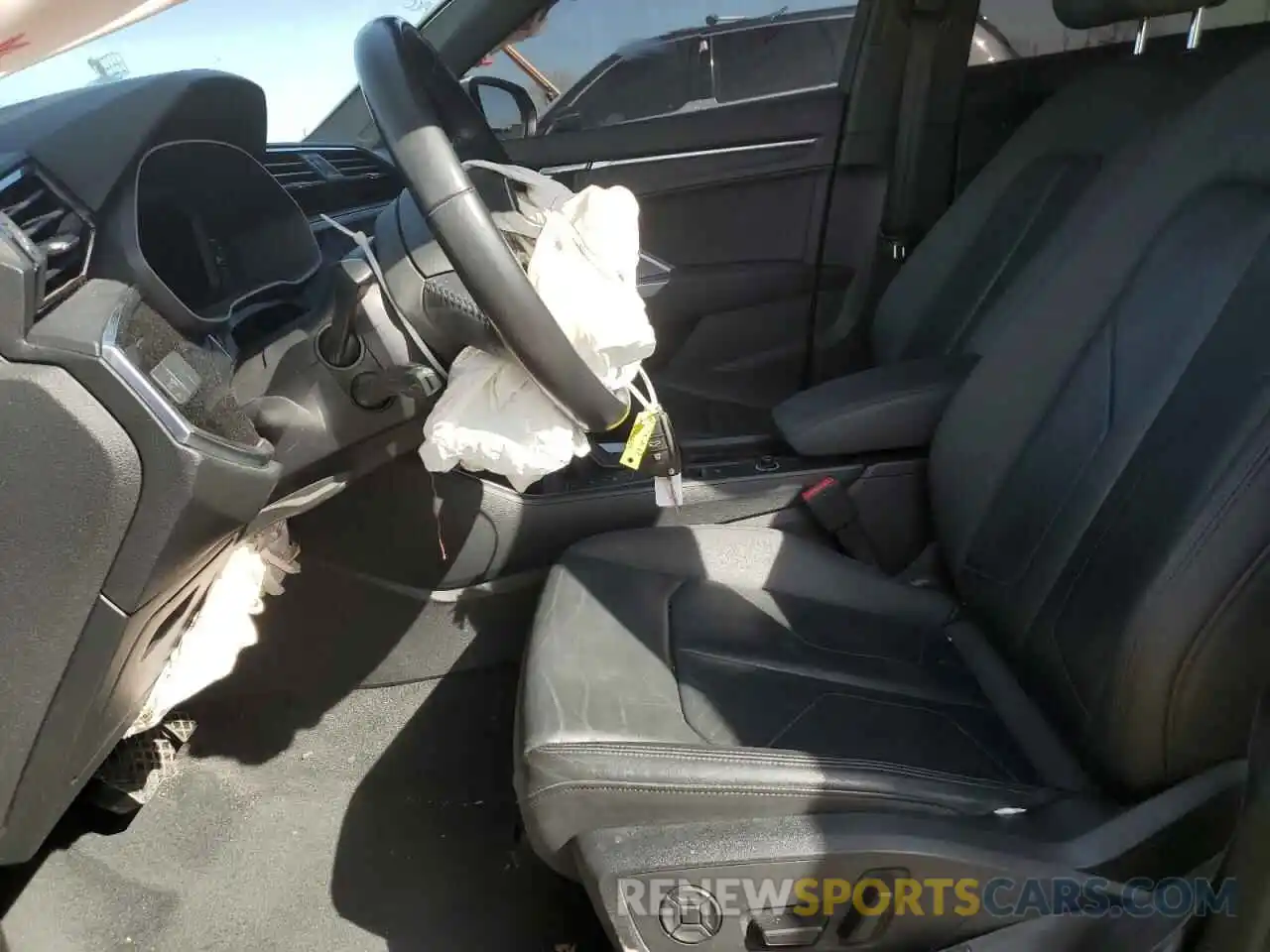 7 Photograph of a damaged car WA1AECF3XK1078768 AUDI Q3 2019