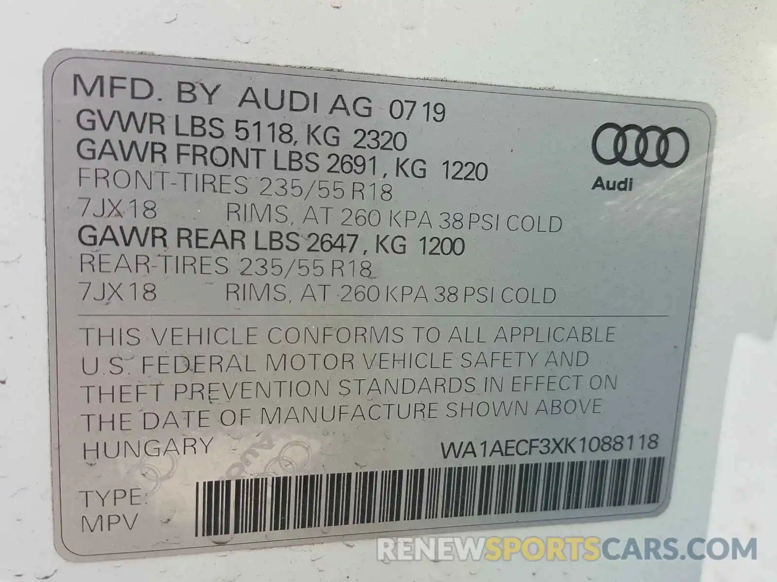 10 Photograph of a damaged car WA1AECF3XK1088118 AUDI Q3 2019