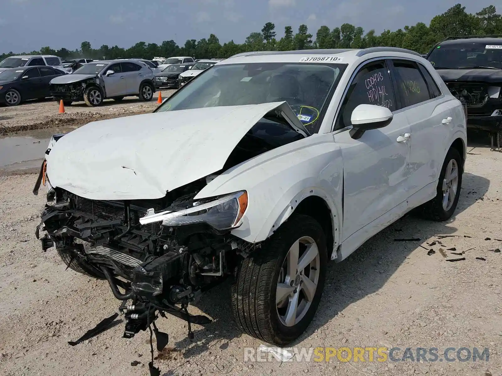 2 Photograph of a damaged car WA1AECF3XK1088118 AUDI Q3 2019