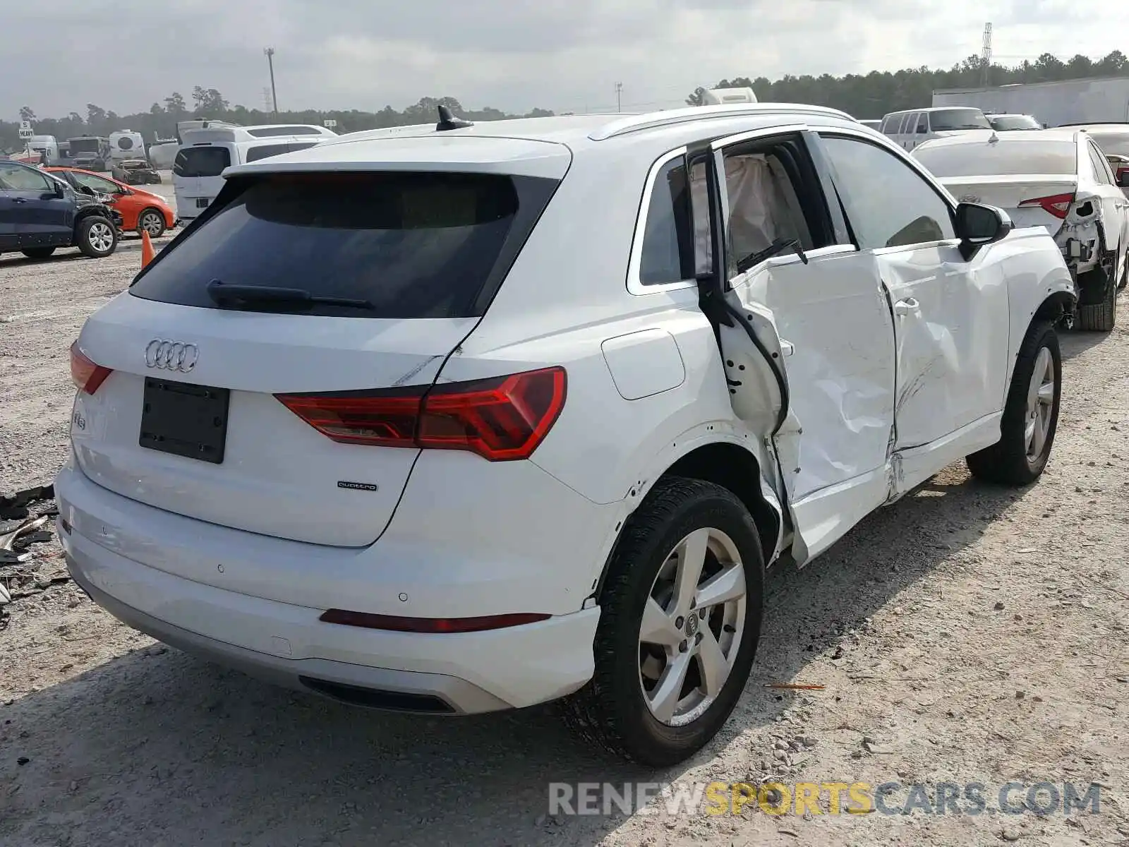 4 Photograph of a damaged car WA1AECF3XK1088118 AUDI Q3 2019