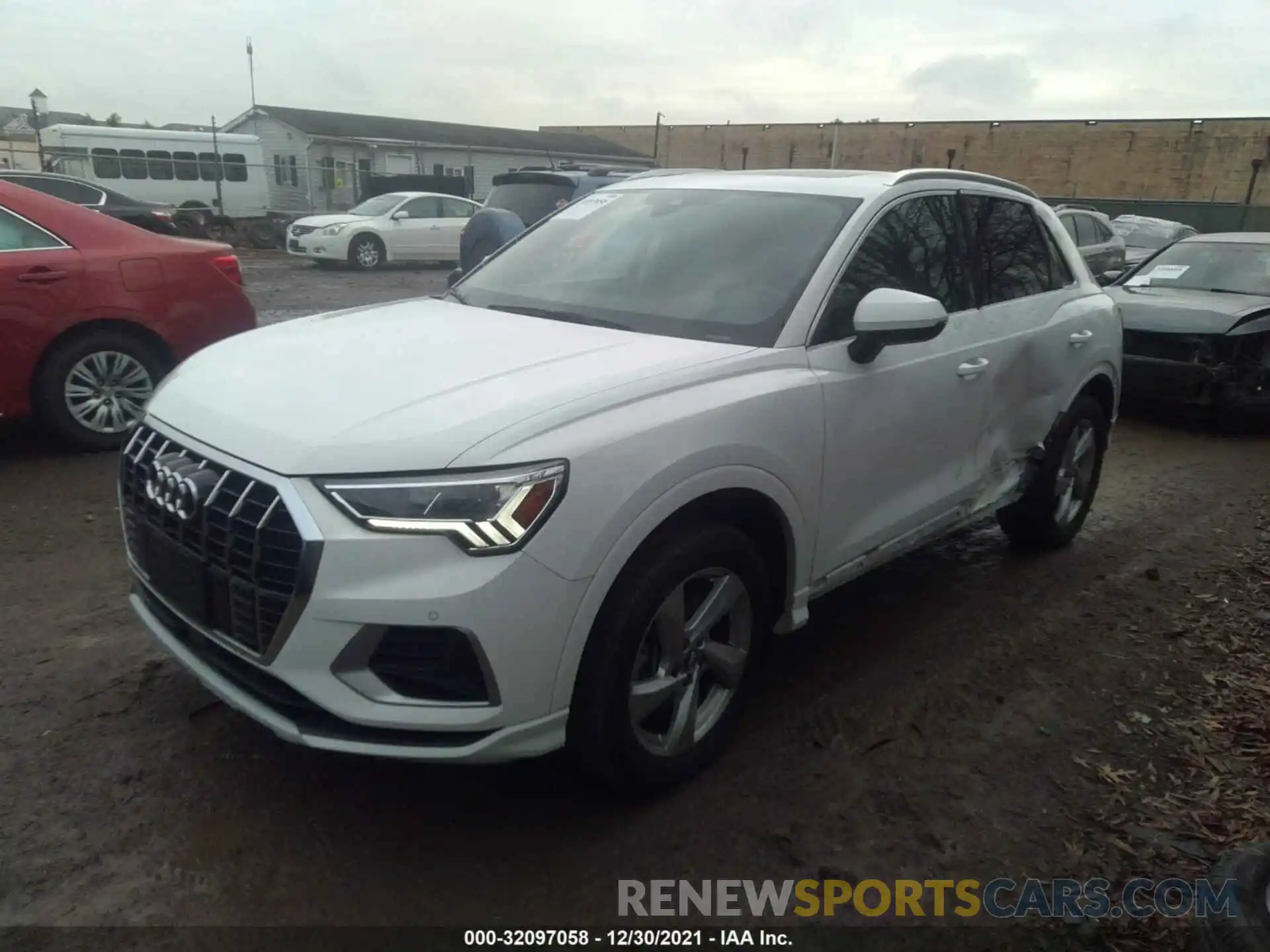 2 Фотография поврежденного автомобиля WA1BECF33K1067633 AUDI Q3 2019