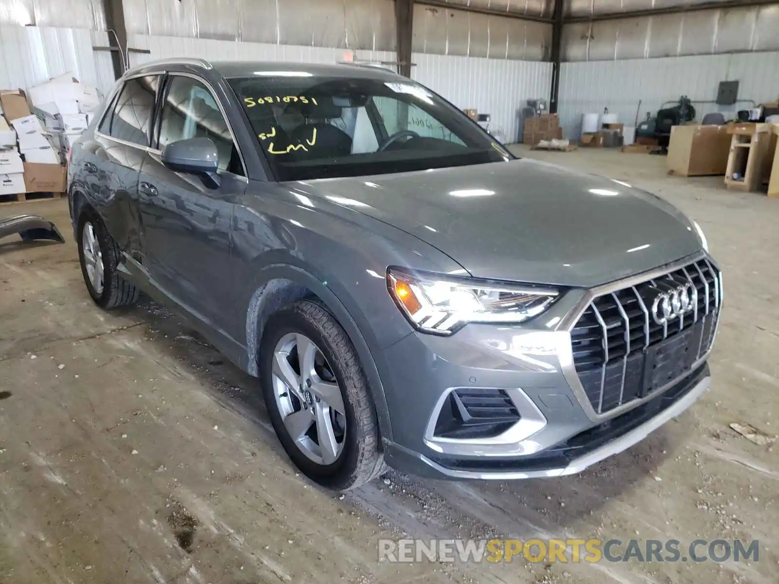 1 Photograph of a damaged car WA1BECF34K1067074 AUDI Q3 2019