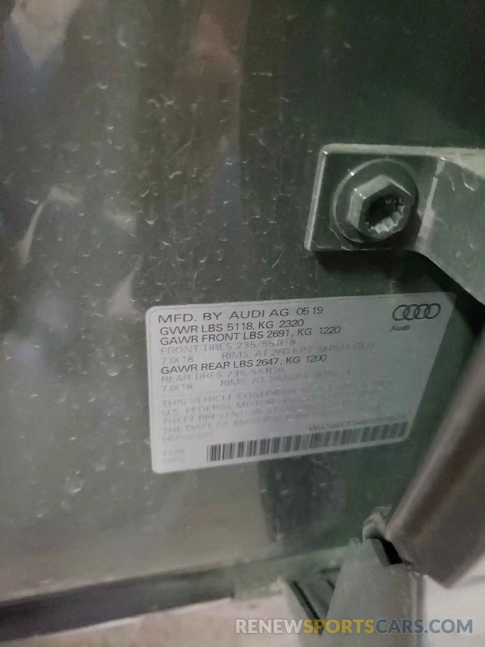 10 Photograph of a damaged car WA1BECF34K1067074 AUDI Q3 2019