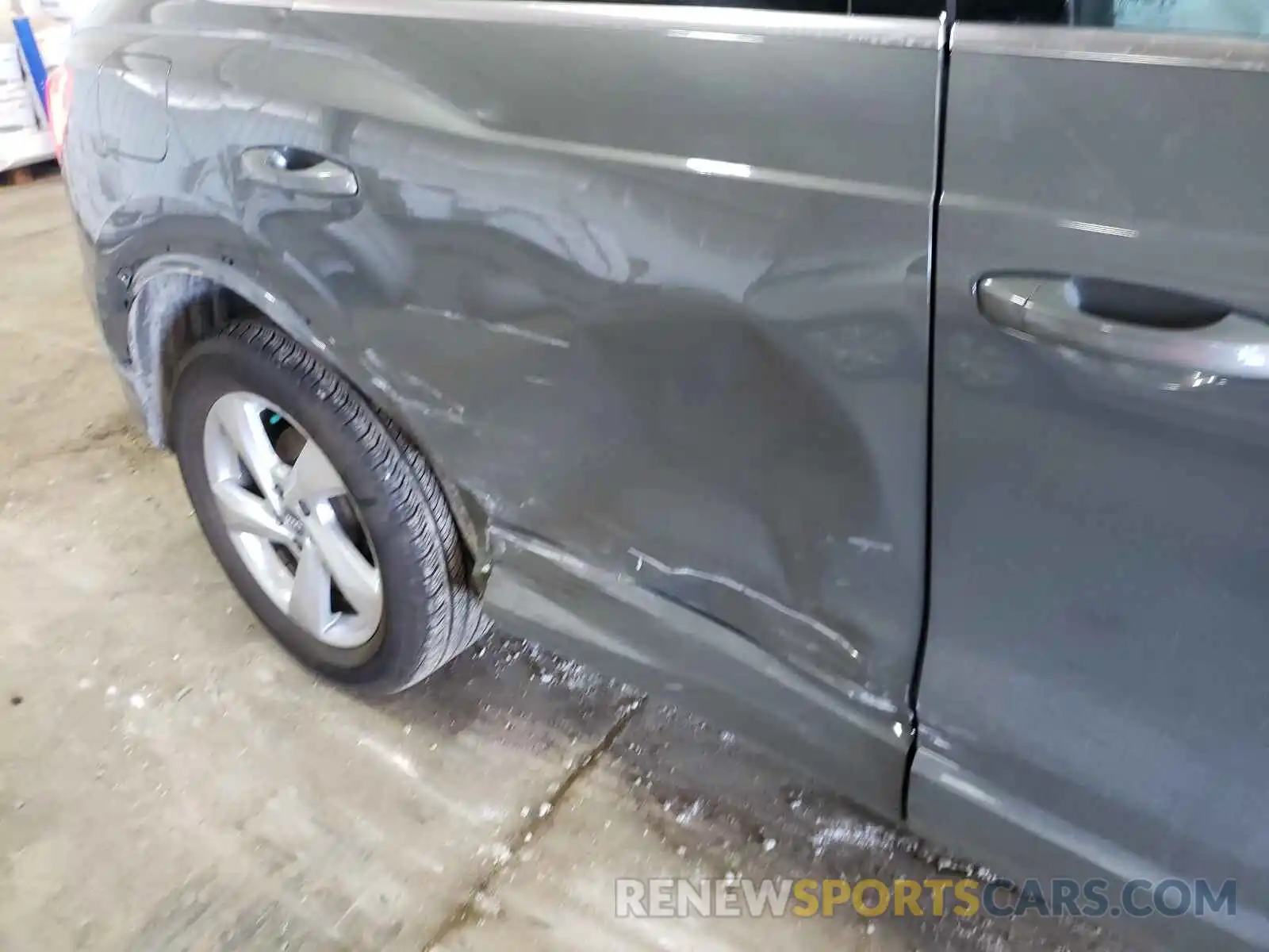 9 Photograph of a damaged car WA1BECF34K1067074 AUDI Q3 2019