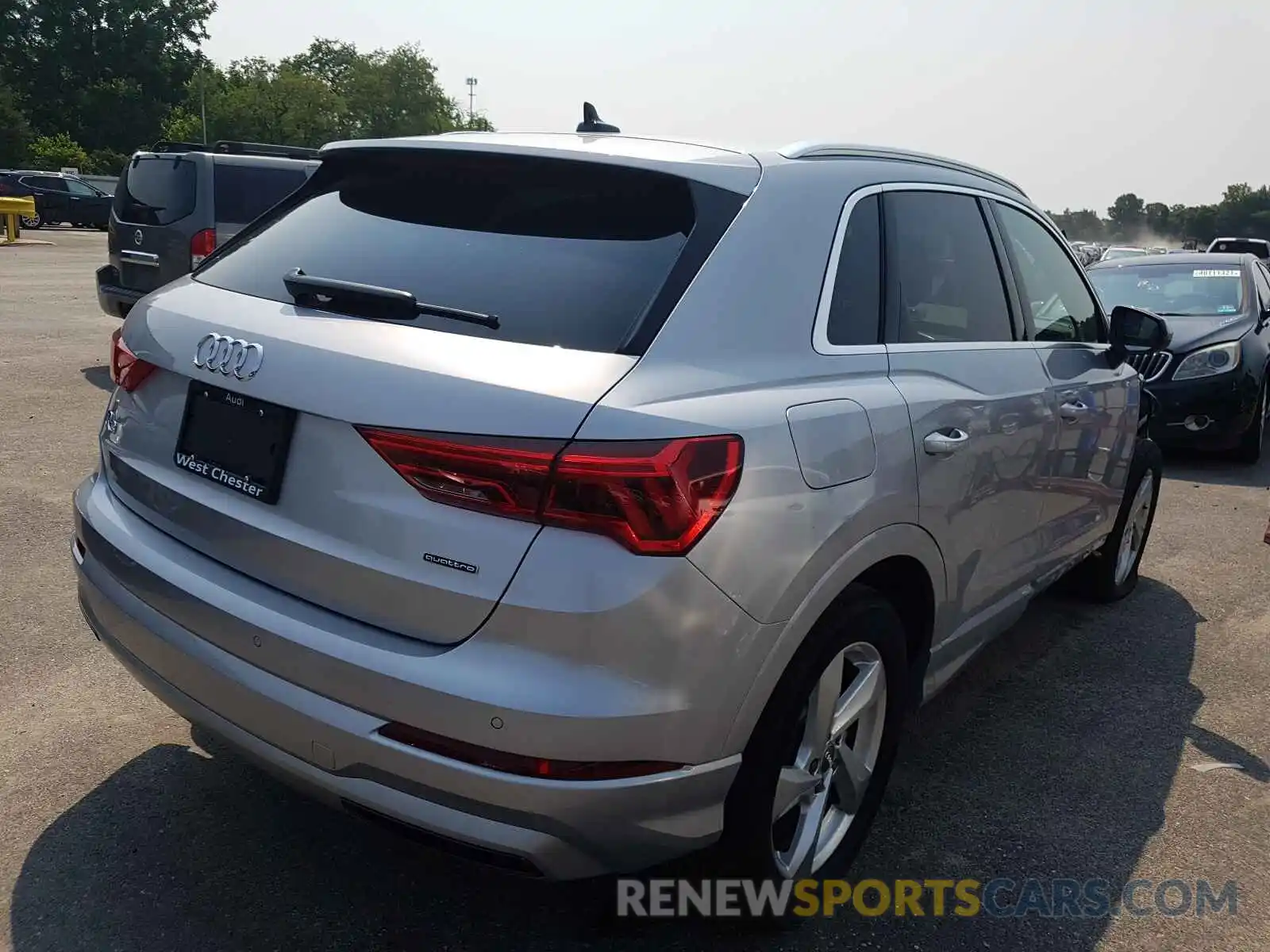 4 Фотография поврежденного автомобиля WA1BECF37K1067201 AUDI Q3 2019