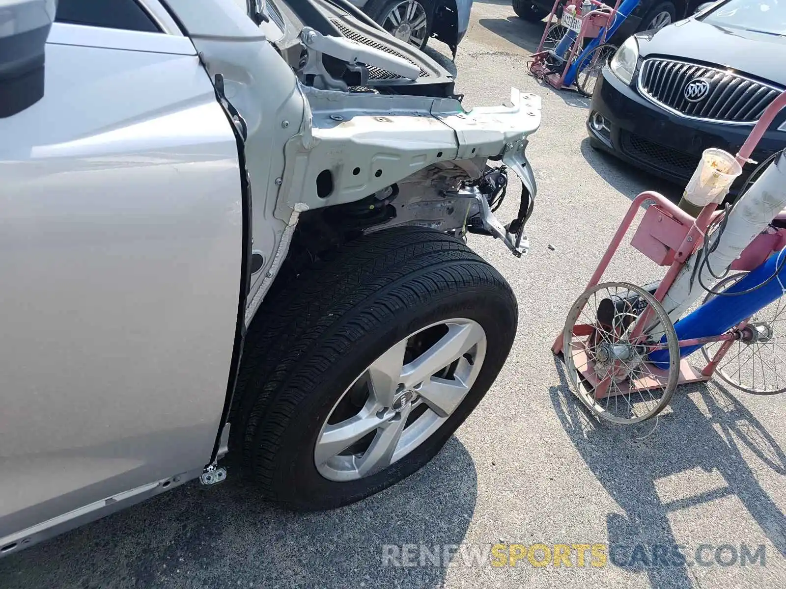 9 Photograph of a damaged car WA1BECF37K1067201 AUDI Q3 2019