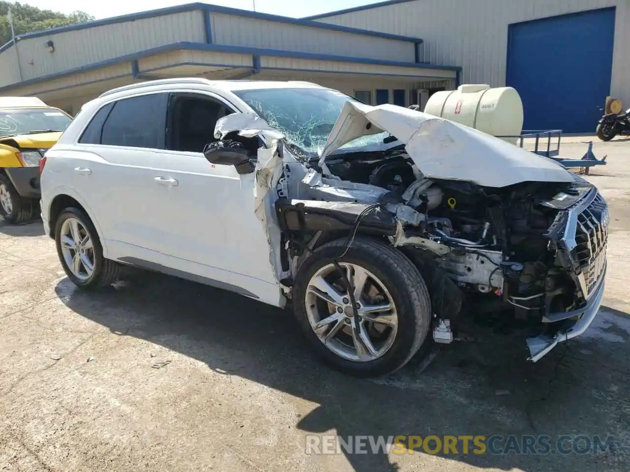 9 Photograph of a damaged car WA1DECF32K1086294 AUDI Q3 2019