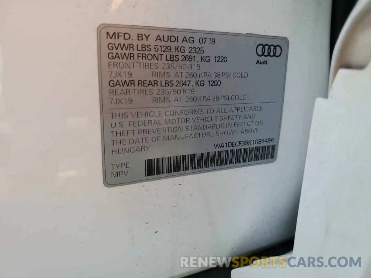 13 Фотография поврежденного автомобиля WA1DECF39K1085496 AUDI Q3 2019