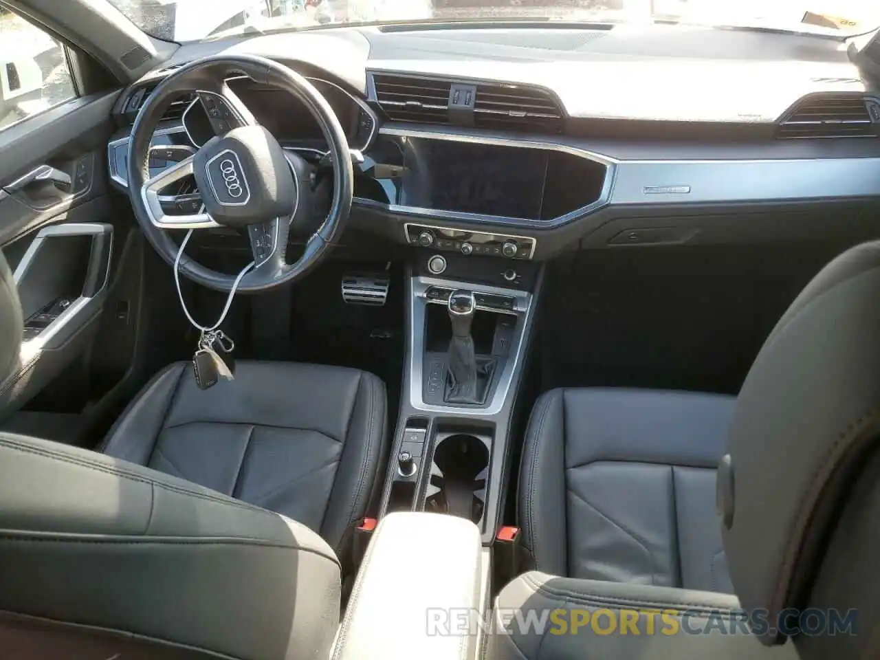 8 Фотография поврежденного автомобиля WA1DECF39K1085496 AUDI Q3 2019