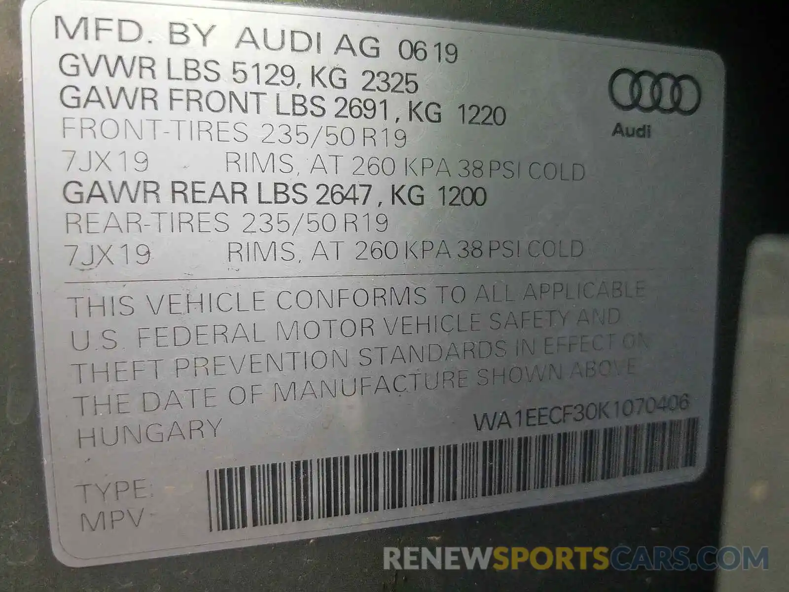 10 Photograph of a damaged car WA1EECF30K1070406 AUDI Q3 2019