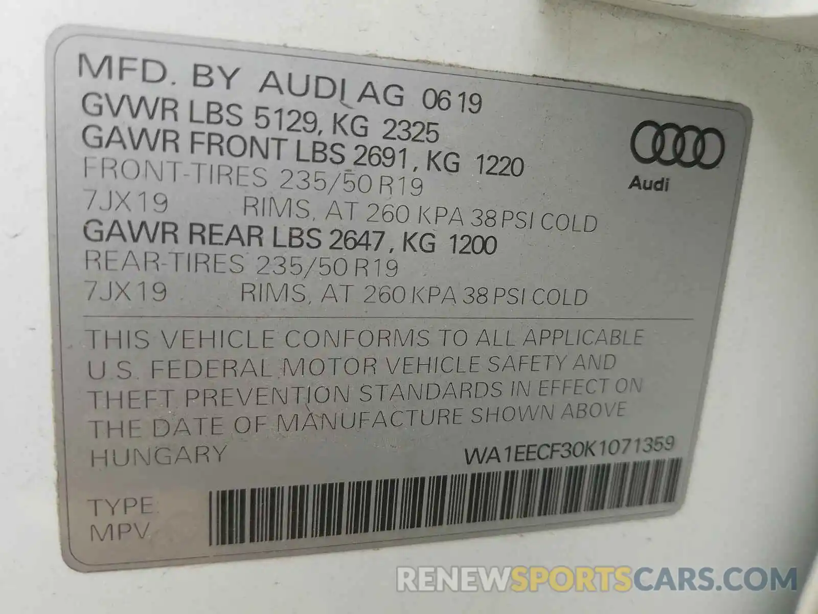 10 Фотография поврежденного автомобиля WA1EECF30K1071359 AUDI Q3 2019