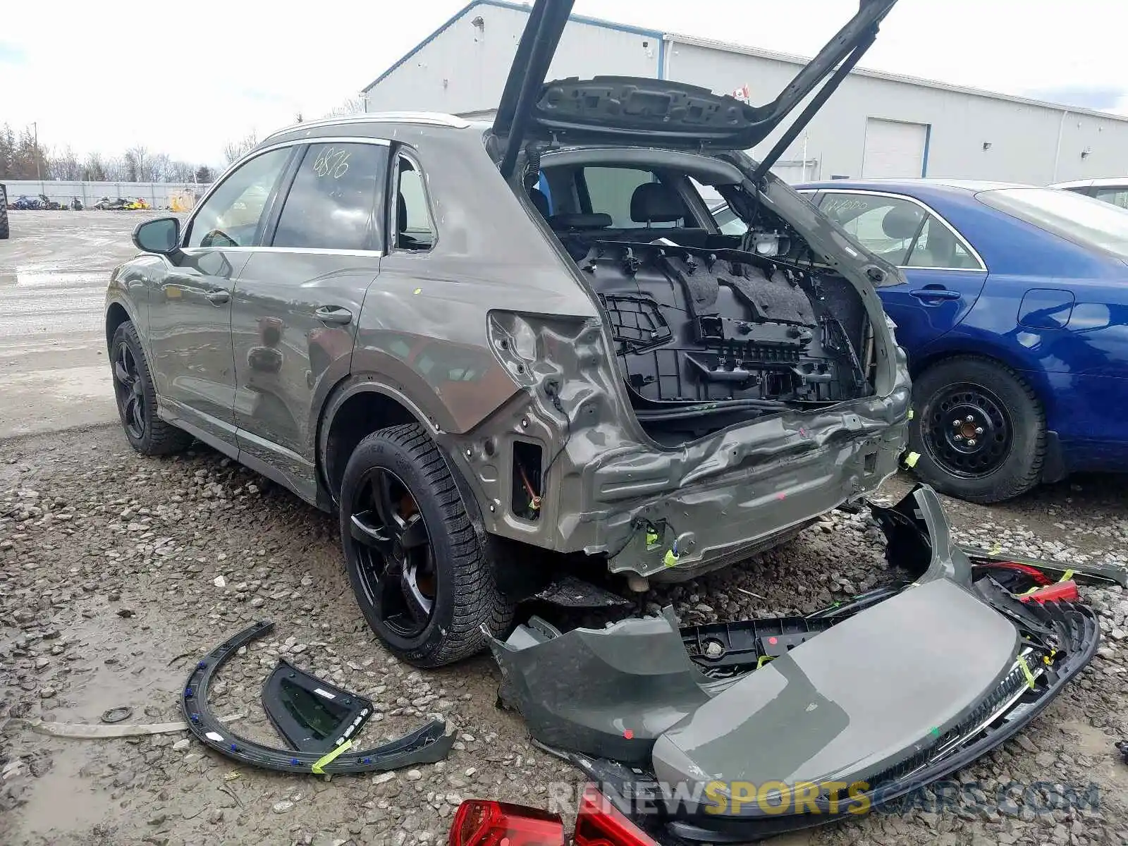3 Фотография поврежденного автомобиля WA1EECF31K1063951 AUDI Q3 2019