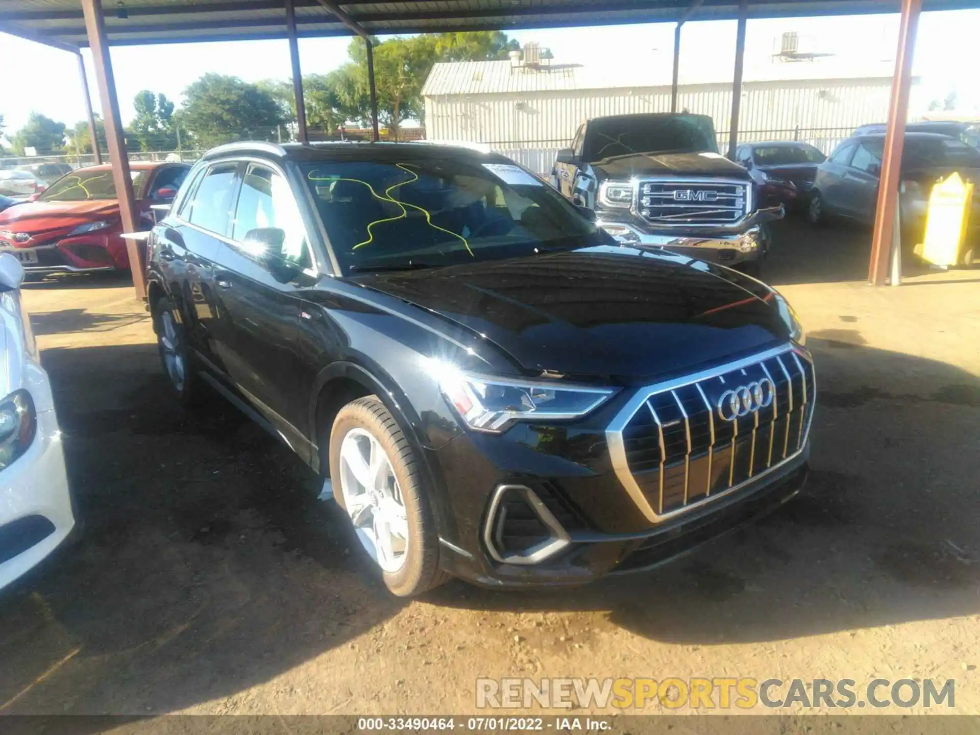 1 Photograph of a damaged car WA1EECF31K1086629 AUDI Q3 2019