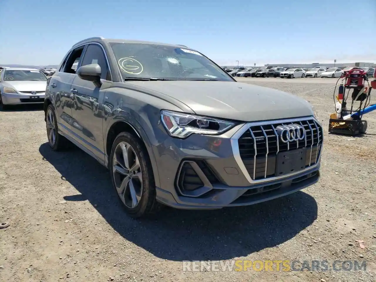 1 Photograph of a damaged car WA1EECF32K1064784 AUDI Q3 2019