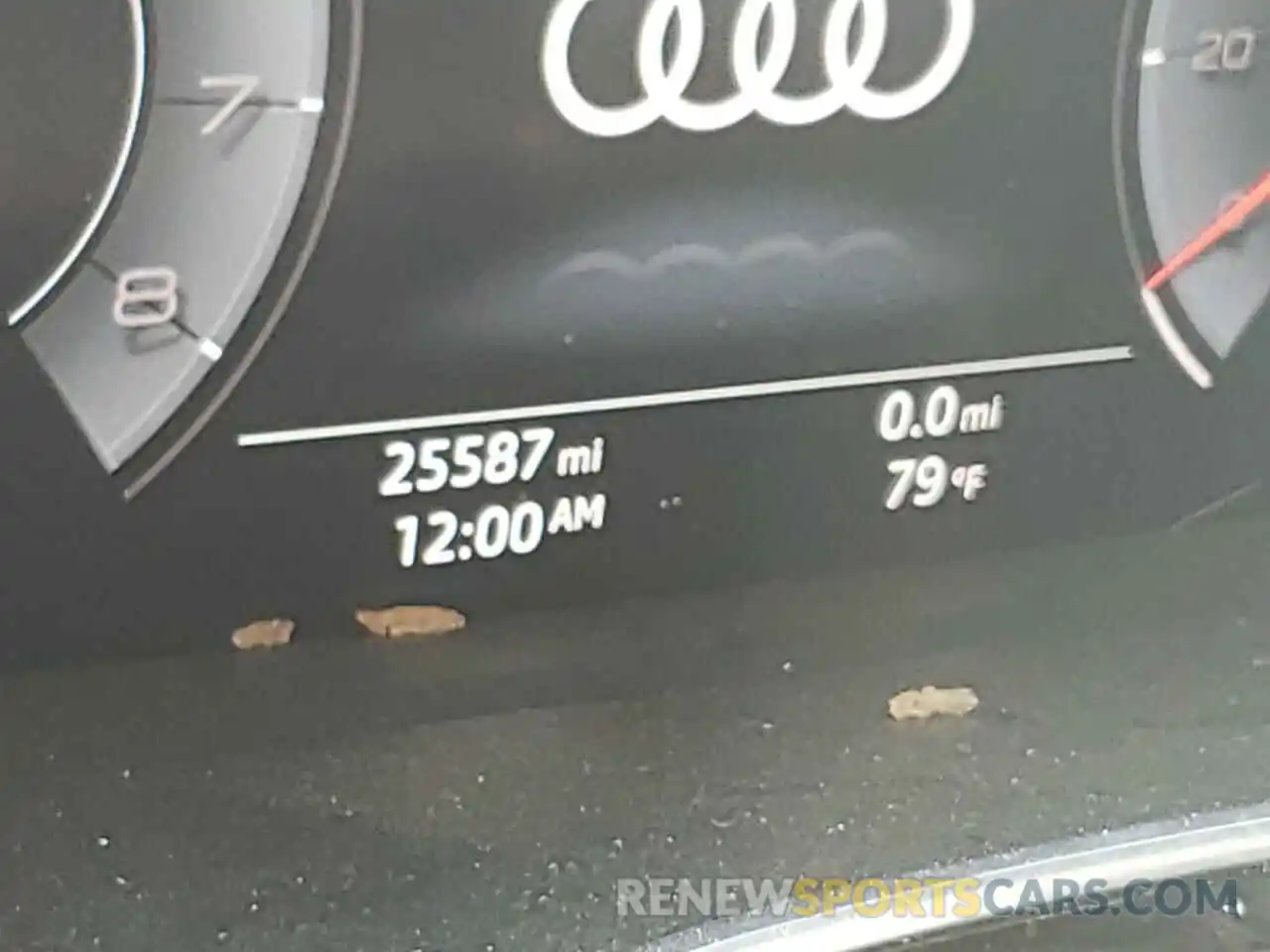 8 Photograph of a damaged car WA1EECF33K1069606 AUDI Q3 2019