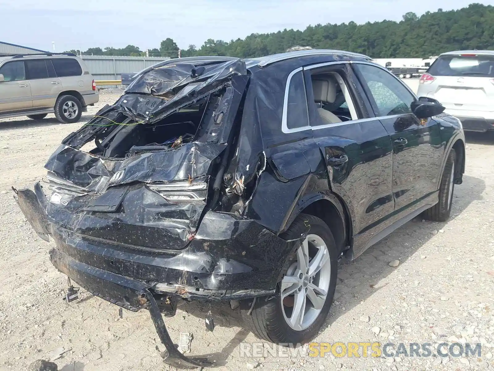 4 Photograph of a damaged car WA1EECF35K1065413 AUDI Q3 2019