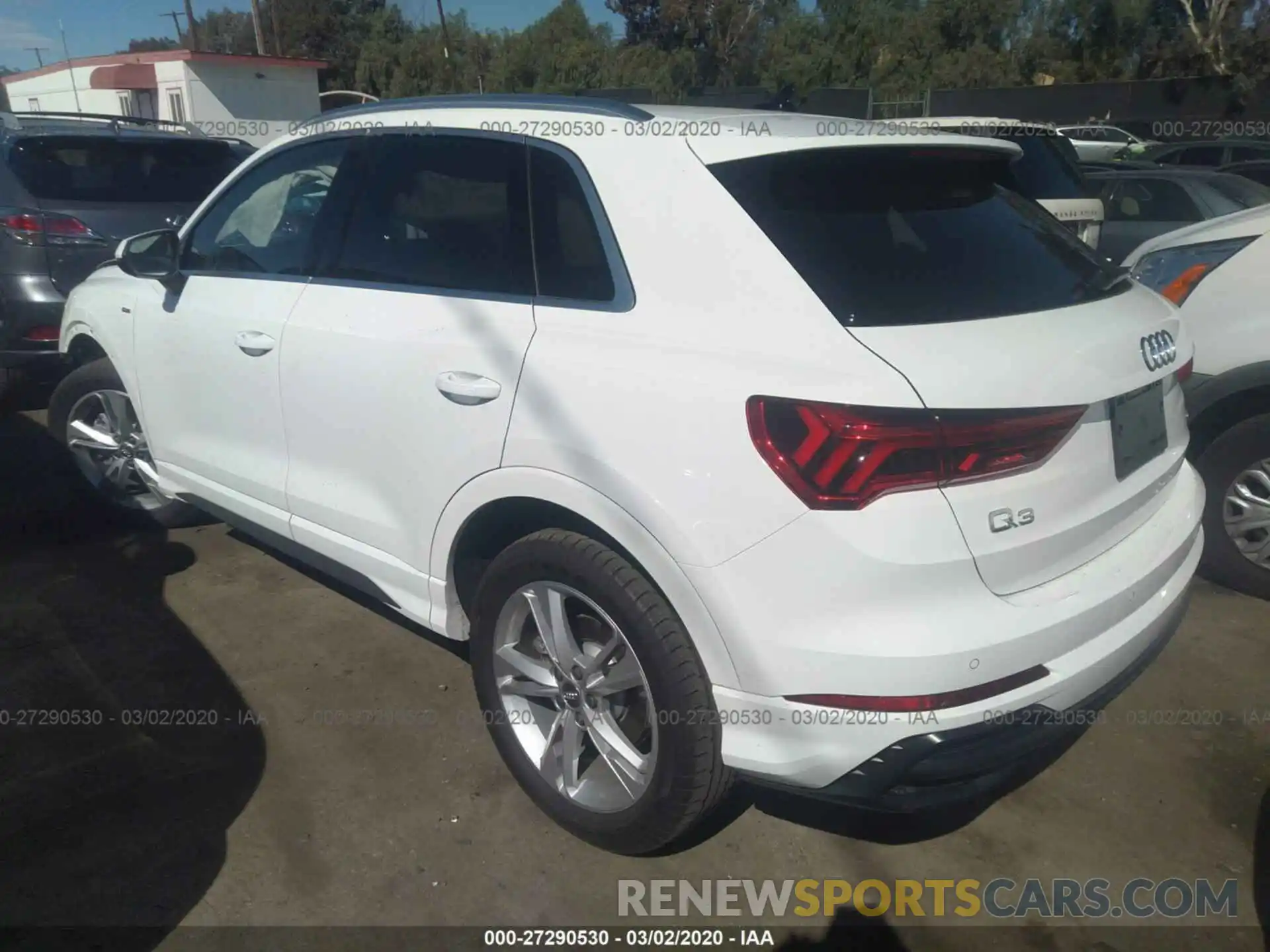 3 Фотография поврежденного автомобиля WA1EECF35K1068294 AUDI Q3 2019