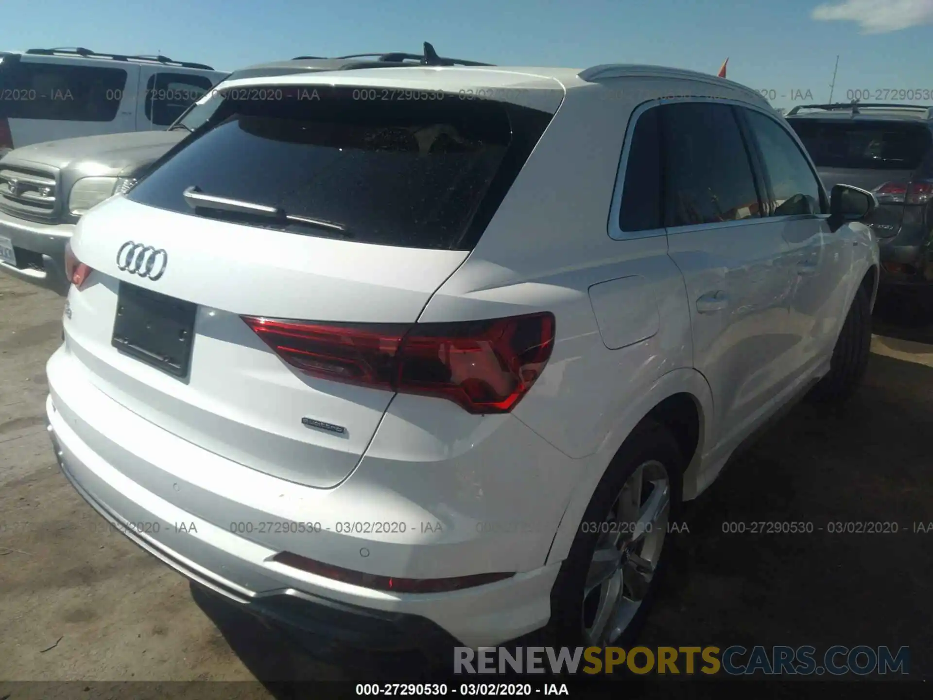 4 Фотография поврежденного автомобиля WA1EECF35K1068294 AUDI Q3 2019