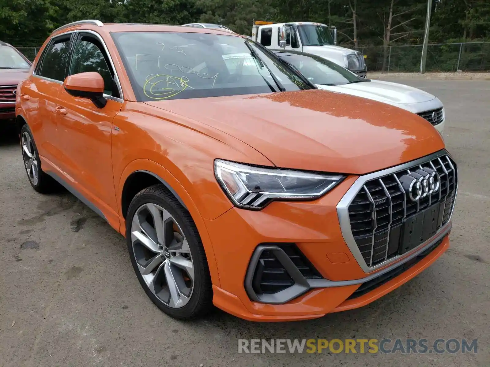 1 Фотография поврежденного автомобиля WA1EECF37K1087607 AUDI Q3 2019