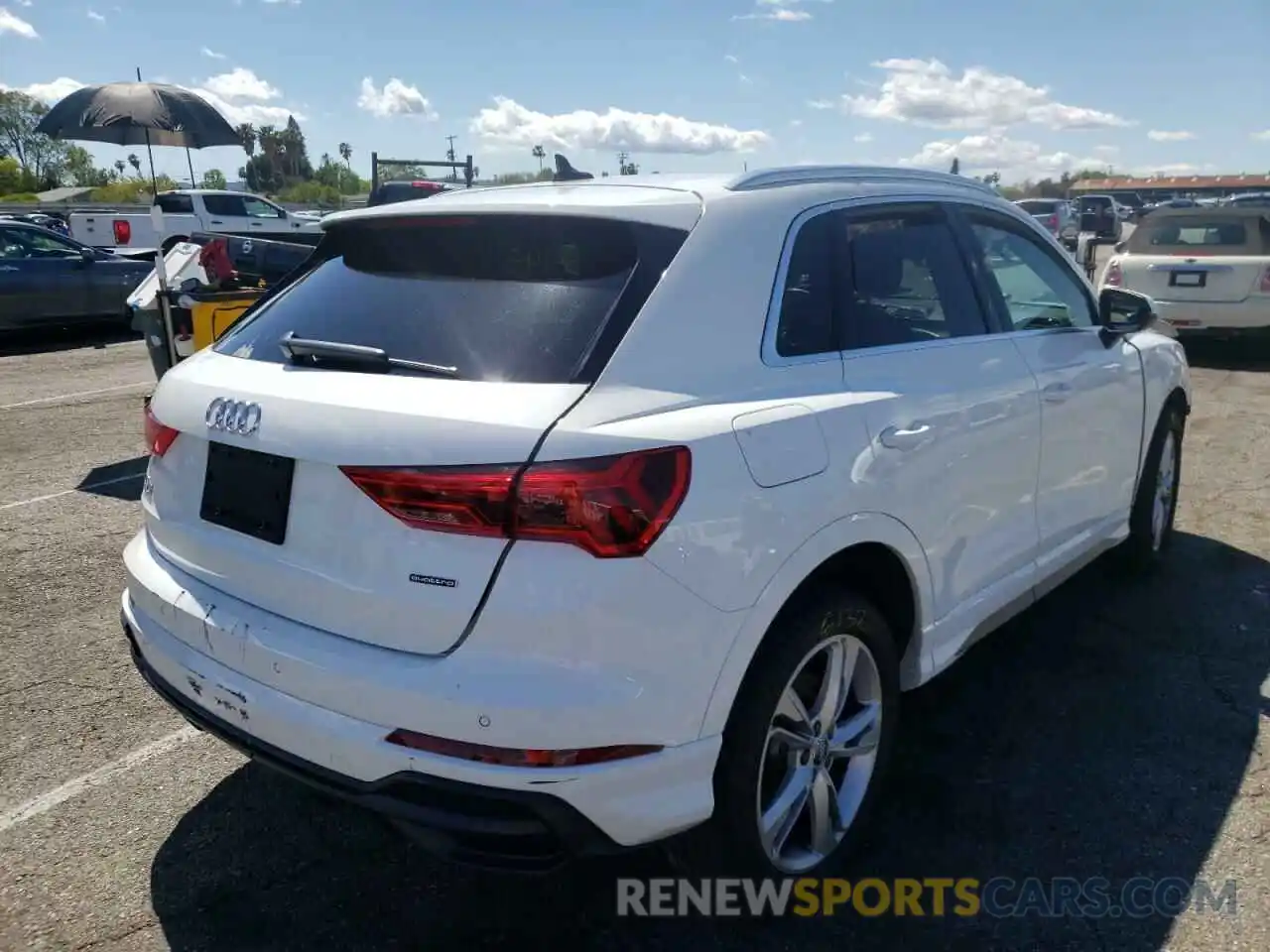 4 Фотография поврежденного автомобиля WA1EECF38K1071450 AUDI Q3 2019