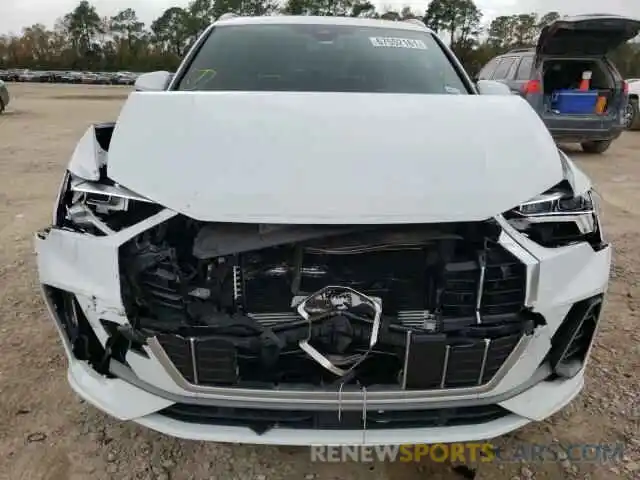 9 Photograph of a damaged car WA1EECF38K1072775 AUDI Q3 2019