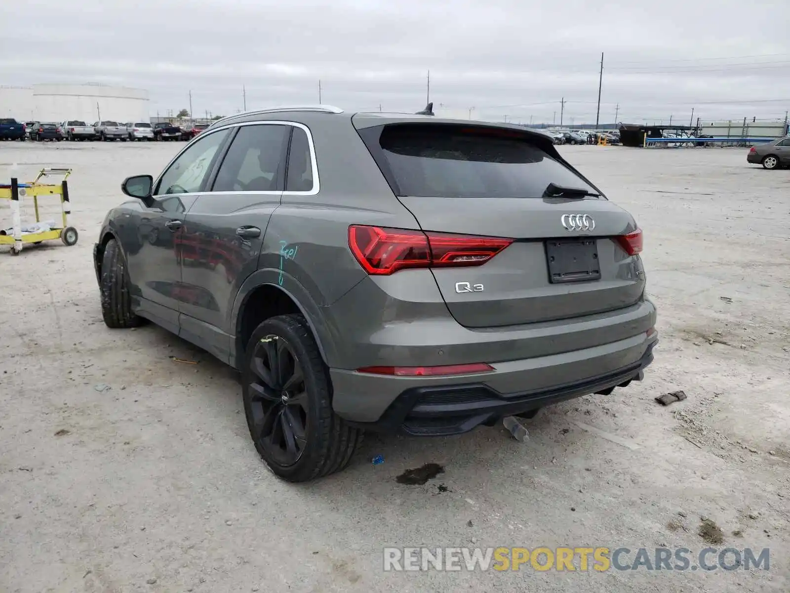 3 Фотография поврежденного автомобиля WA1EECF38K1073490 AUDI Q3 2019