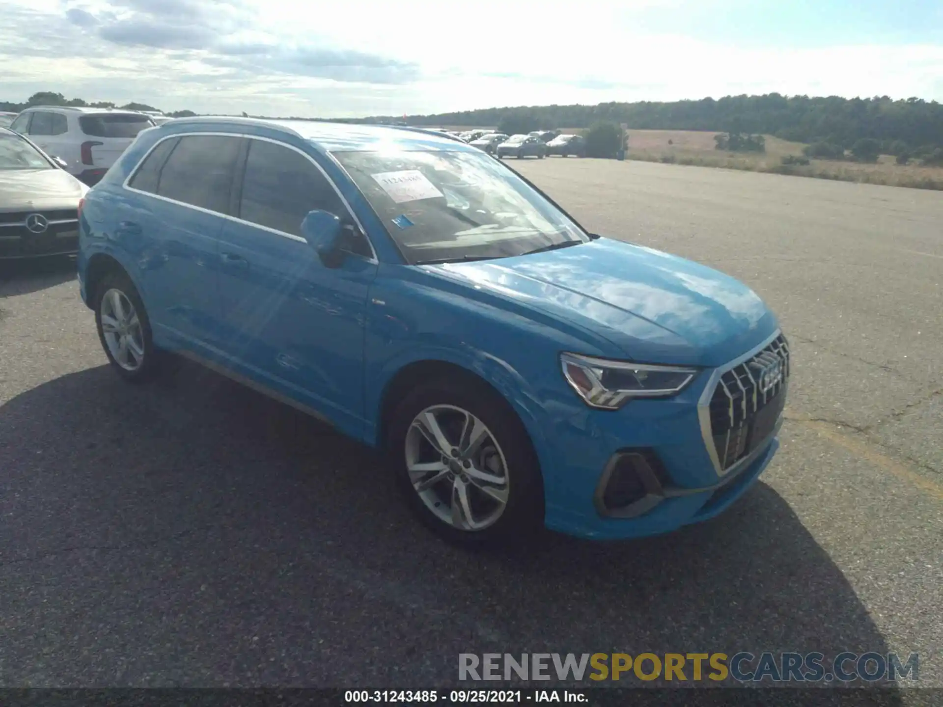 1 Фотография поврежденного автомобиля WA1EECF3XK1067707 AUDI Q3 2019