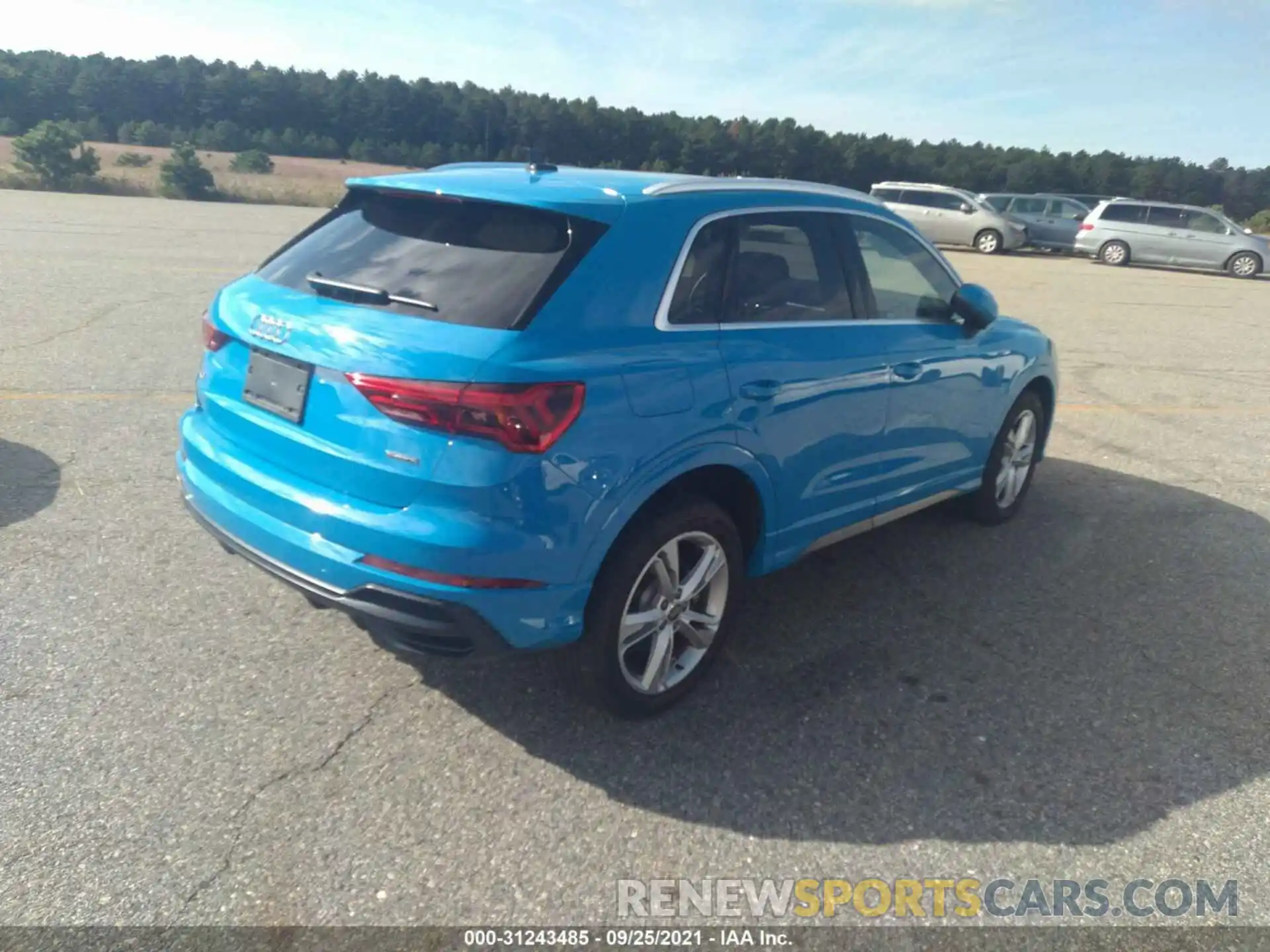 4 Фотография поврежденного автомобиля WA1EECF3XK1067707 AUDI Q3 2019