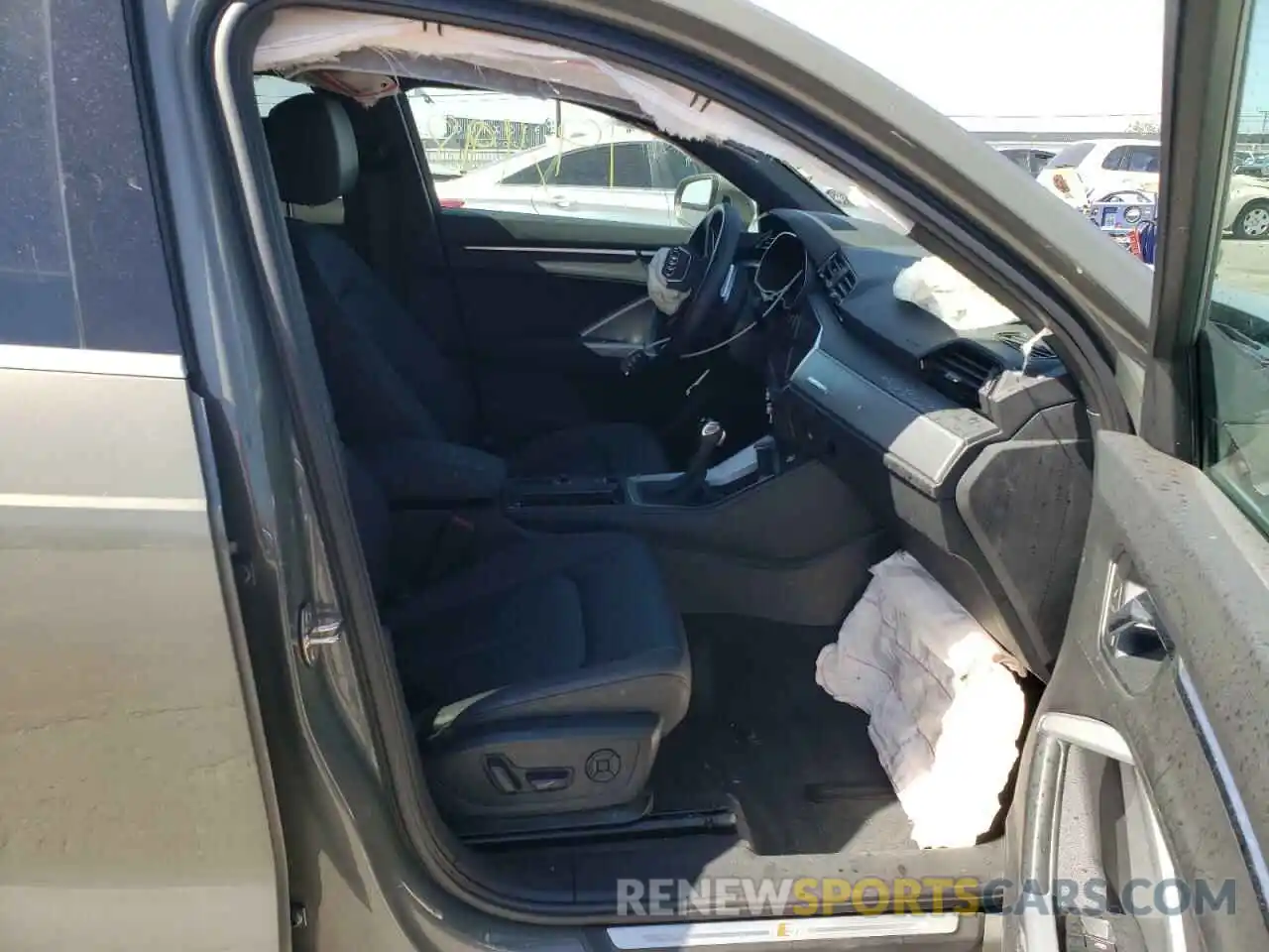 5 Photograph of a damaged car WA1EECF3XK1083857 AUDI Q3 2019