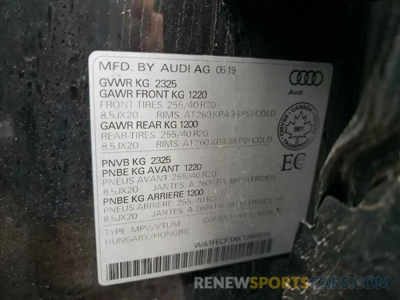 10 Photograph of a damaged car WA1FECF3XK1066934 AUDI Q3 2019