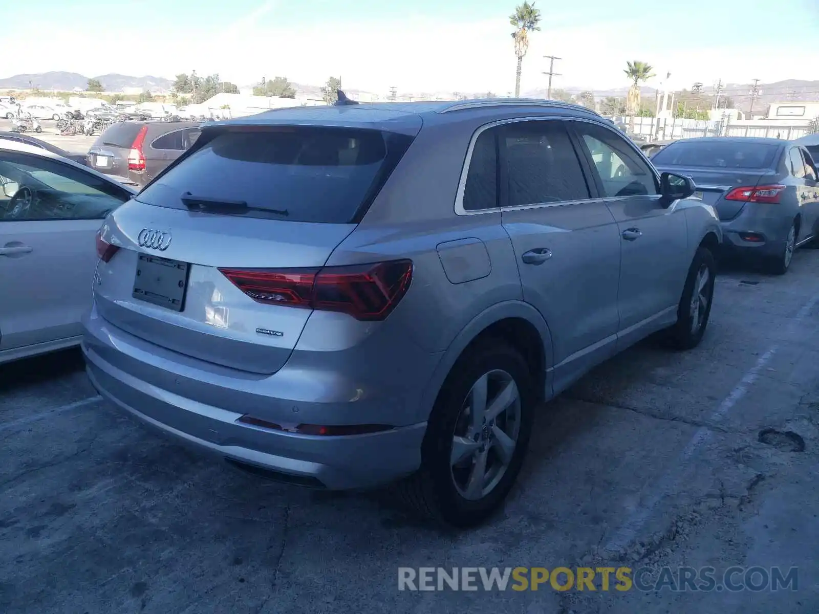 4 Photograph of a damaged car WA1AECF30L1003983 AUDI Q3 2020