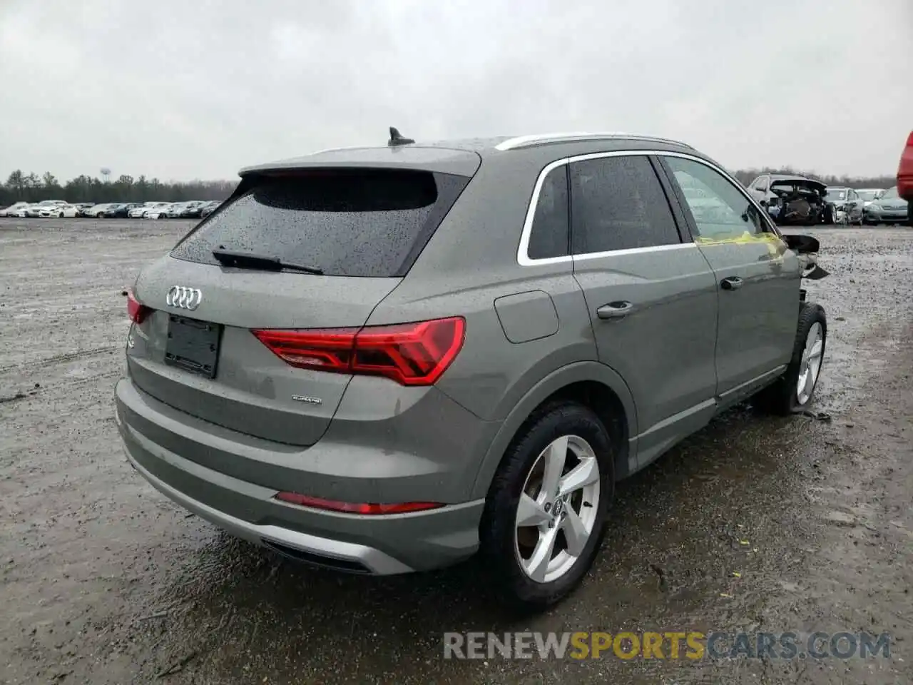 4 Photograph of a damaged car WA1AECF30L1008469 AUDI Q3 2020