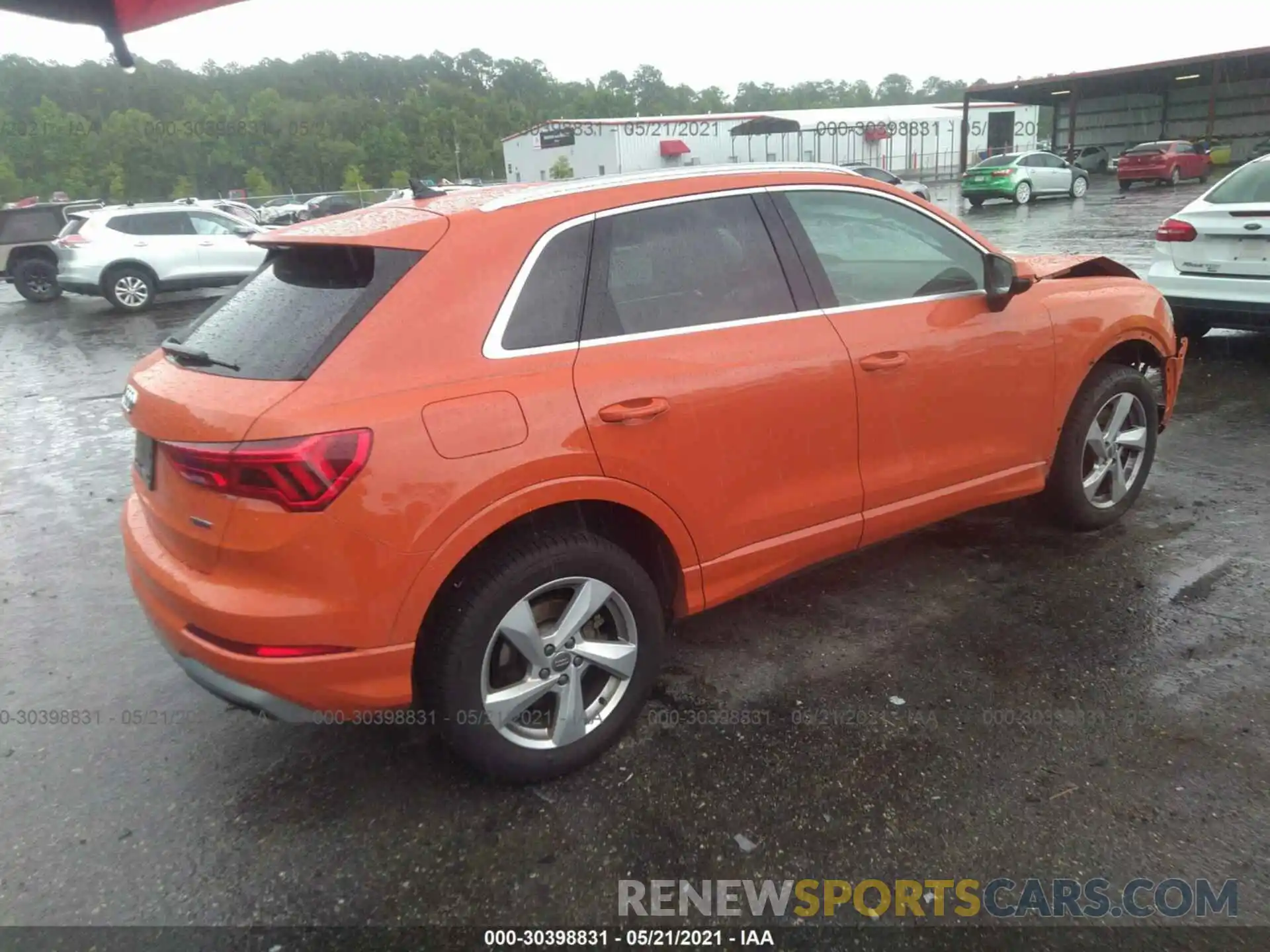 4 Photograph of a damaged car WA1AECF30L1028866 AUDI Q3 2020