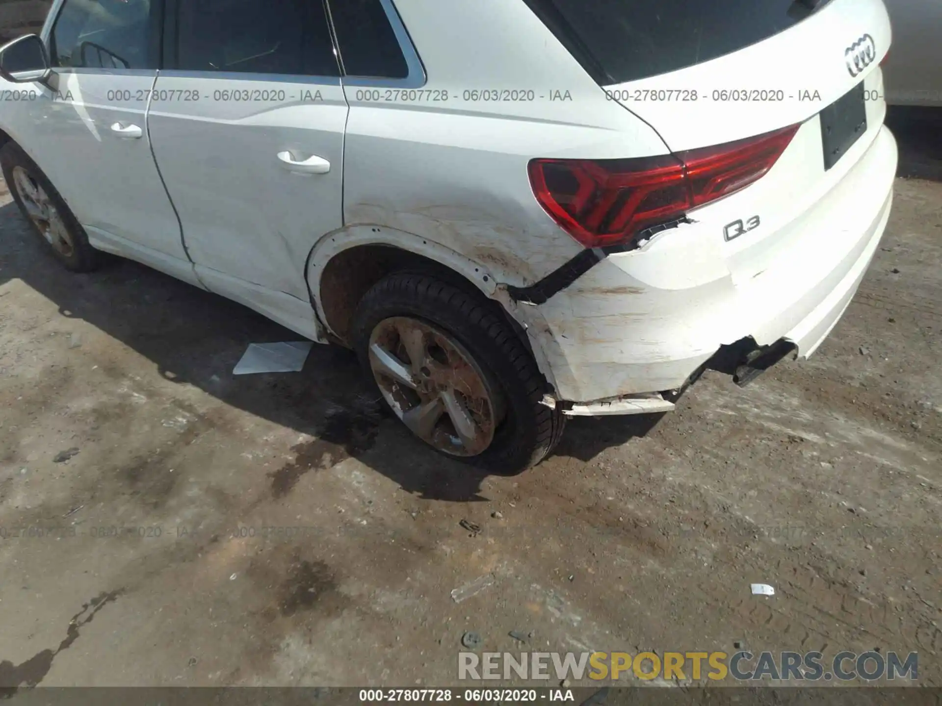 6 Photograph of a damaged car WA1AECF30L1030276 AUDI Q3 2020