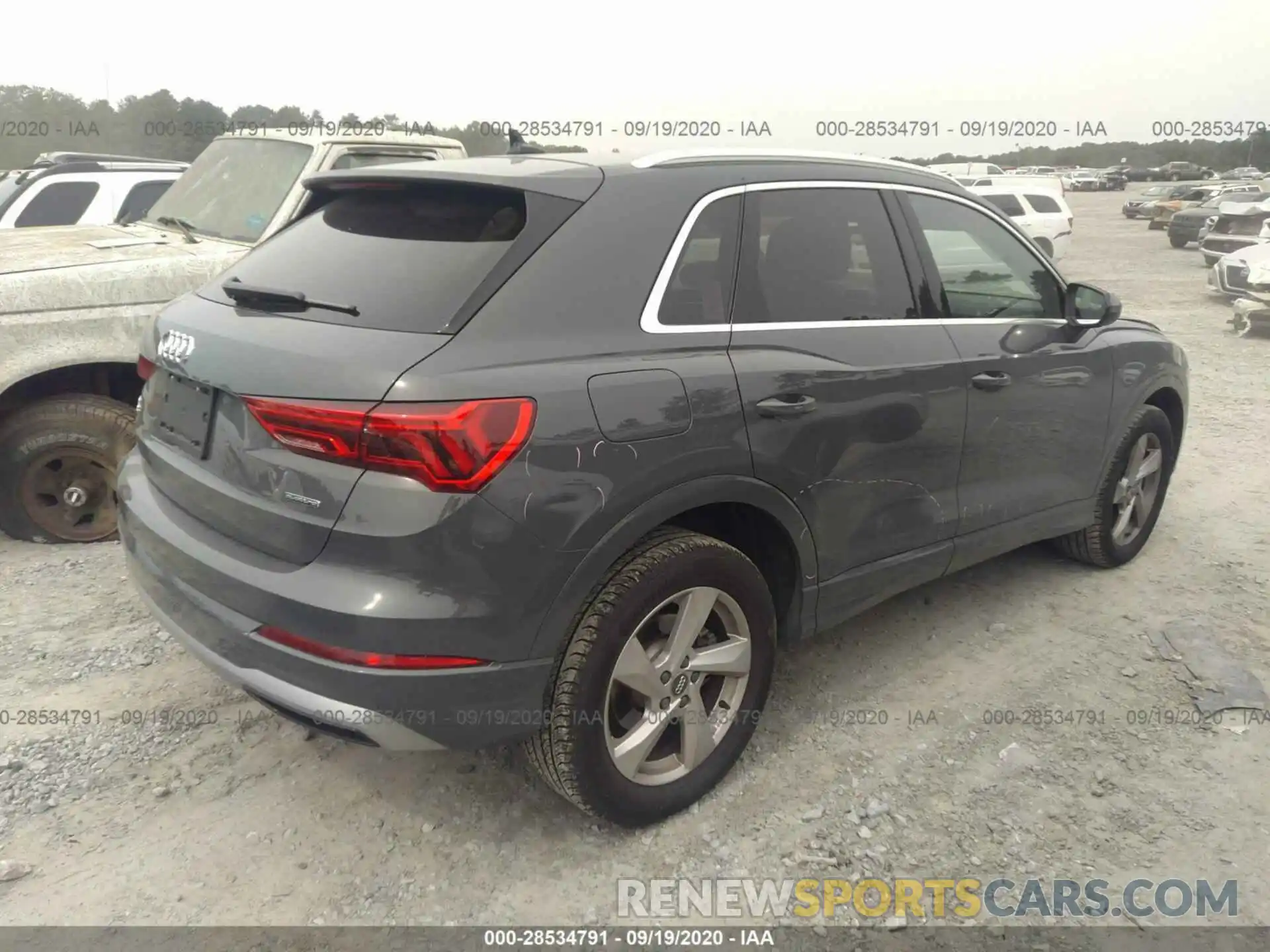 4 Фотография поврежденного автомобиля WA1AECF30L1033694 AUDI Q3 2020