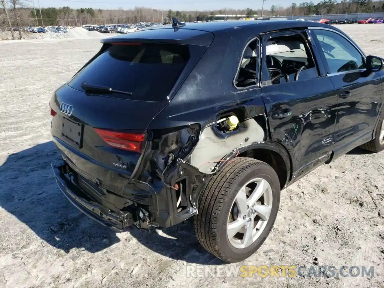 9 Photograph of a damaged car WA1AECF30L1034361 AUDI Q3 2020