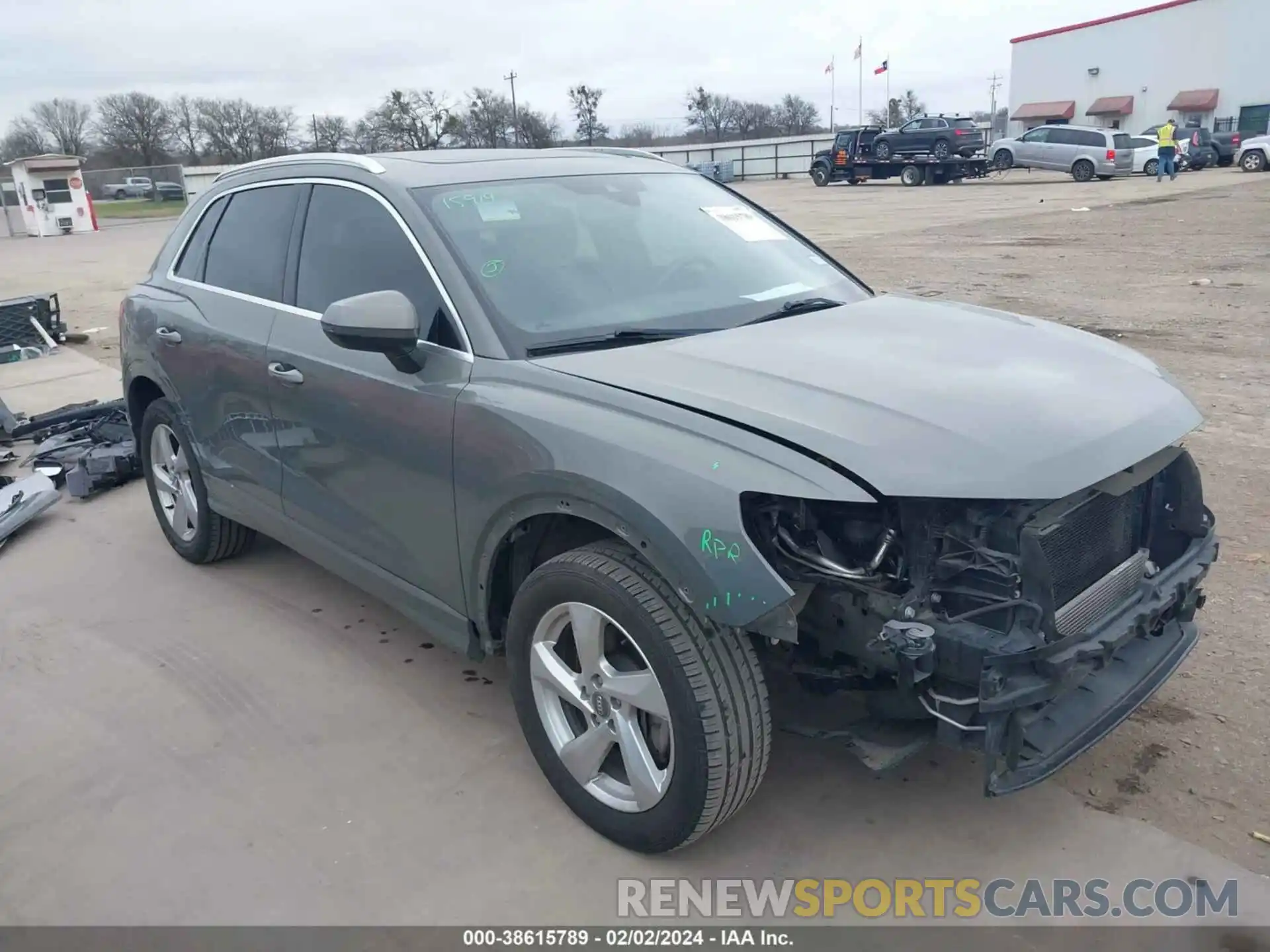 1 Photograph of a damaged car WA1AECF30L1035462 AUDI Q3 2020