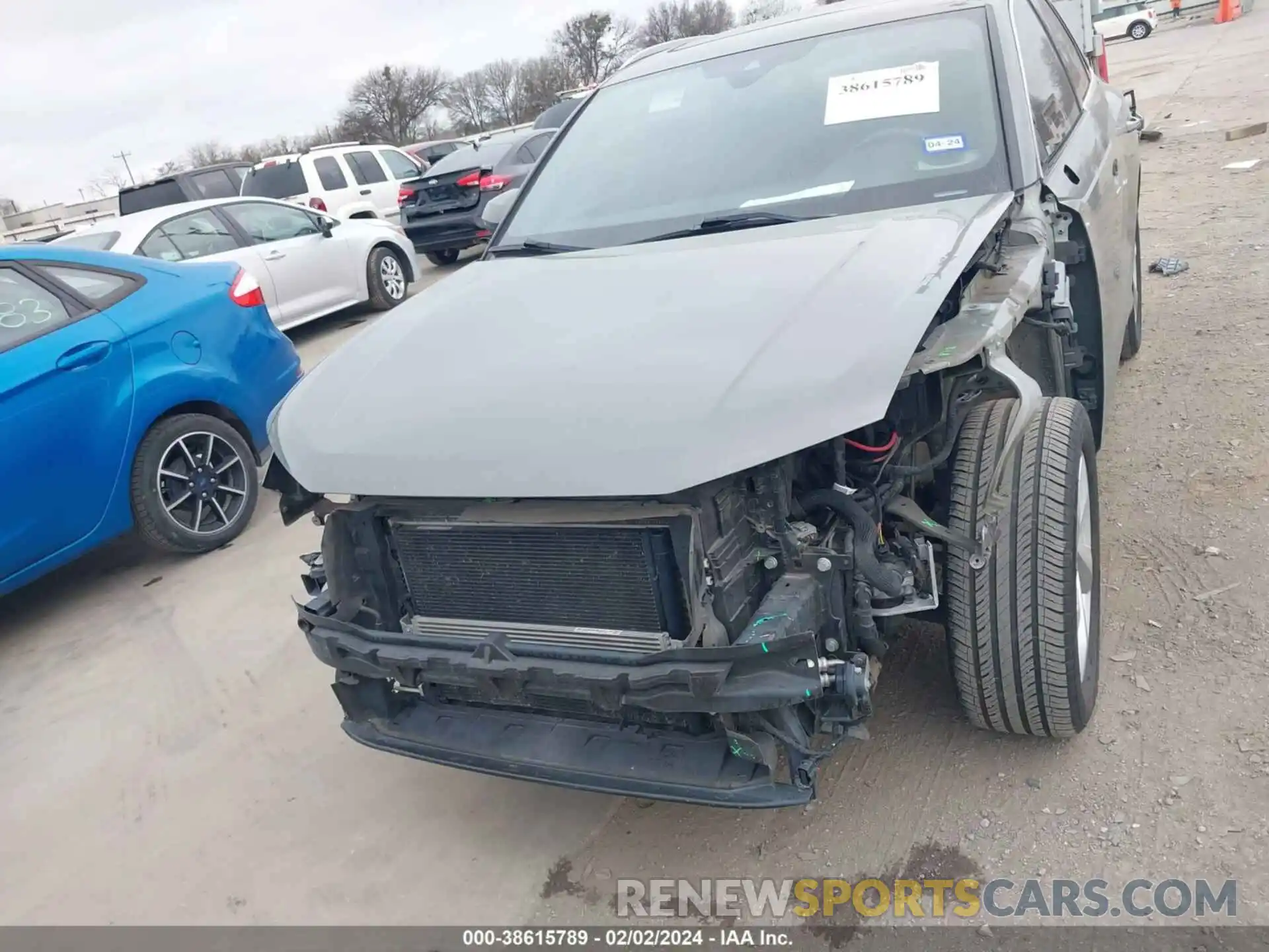 6 Photograph of a damaged car WA1AECF30L1035462 AUDI Q3 2020