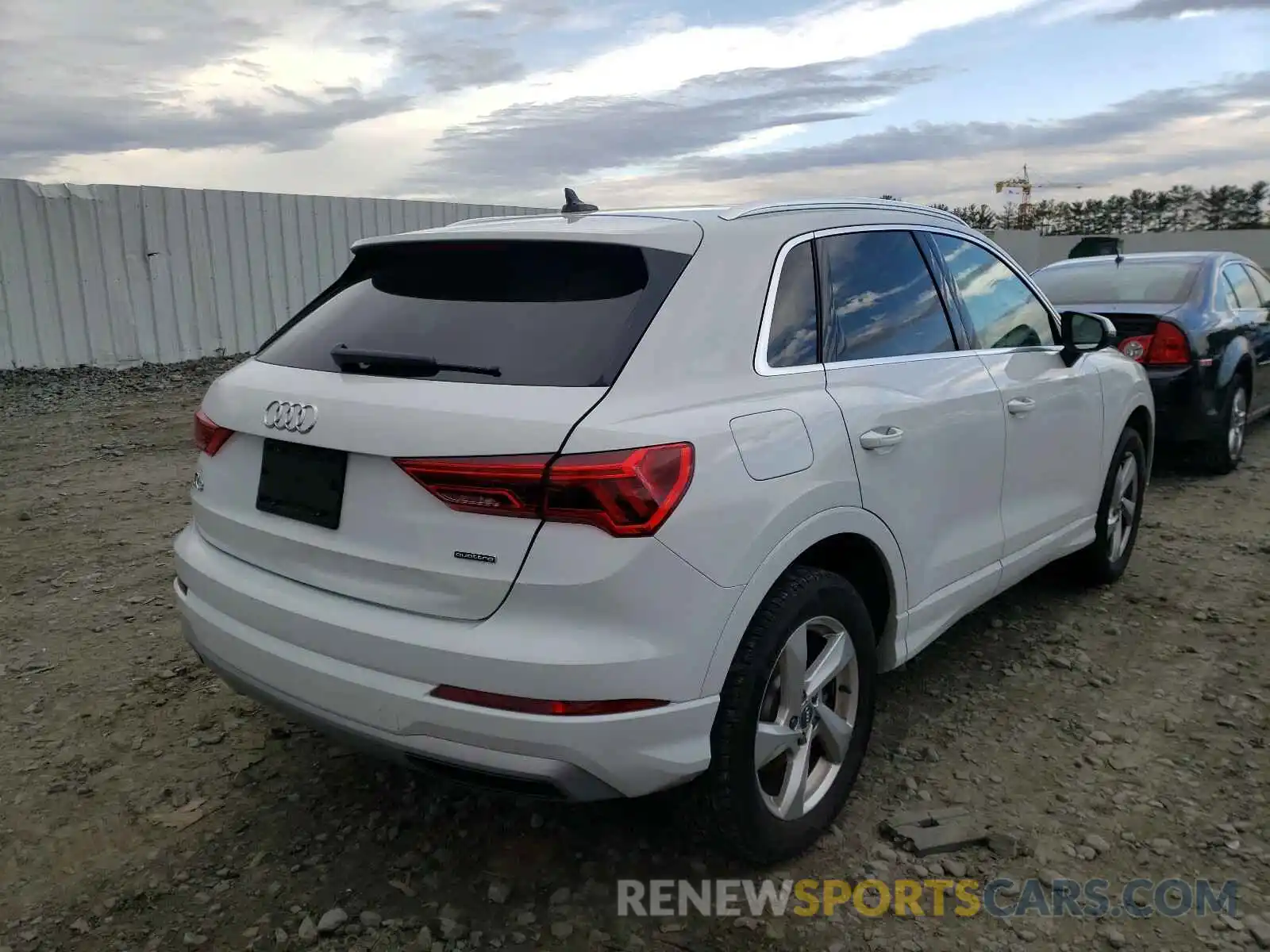 4 Photograph of a damaged car WA1AECF30L1059048 AUDI Q3 2020