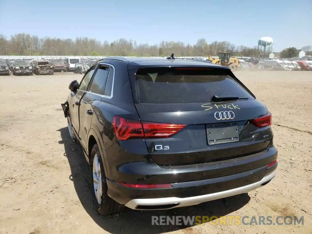 3 Photograph of a damaged car WA1AECF30L1076335 AUDI Q3 2020