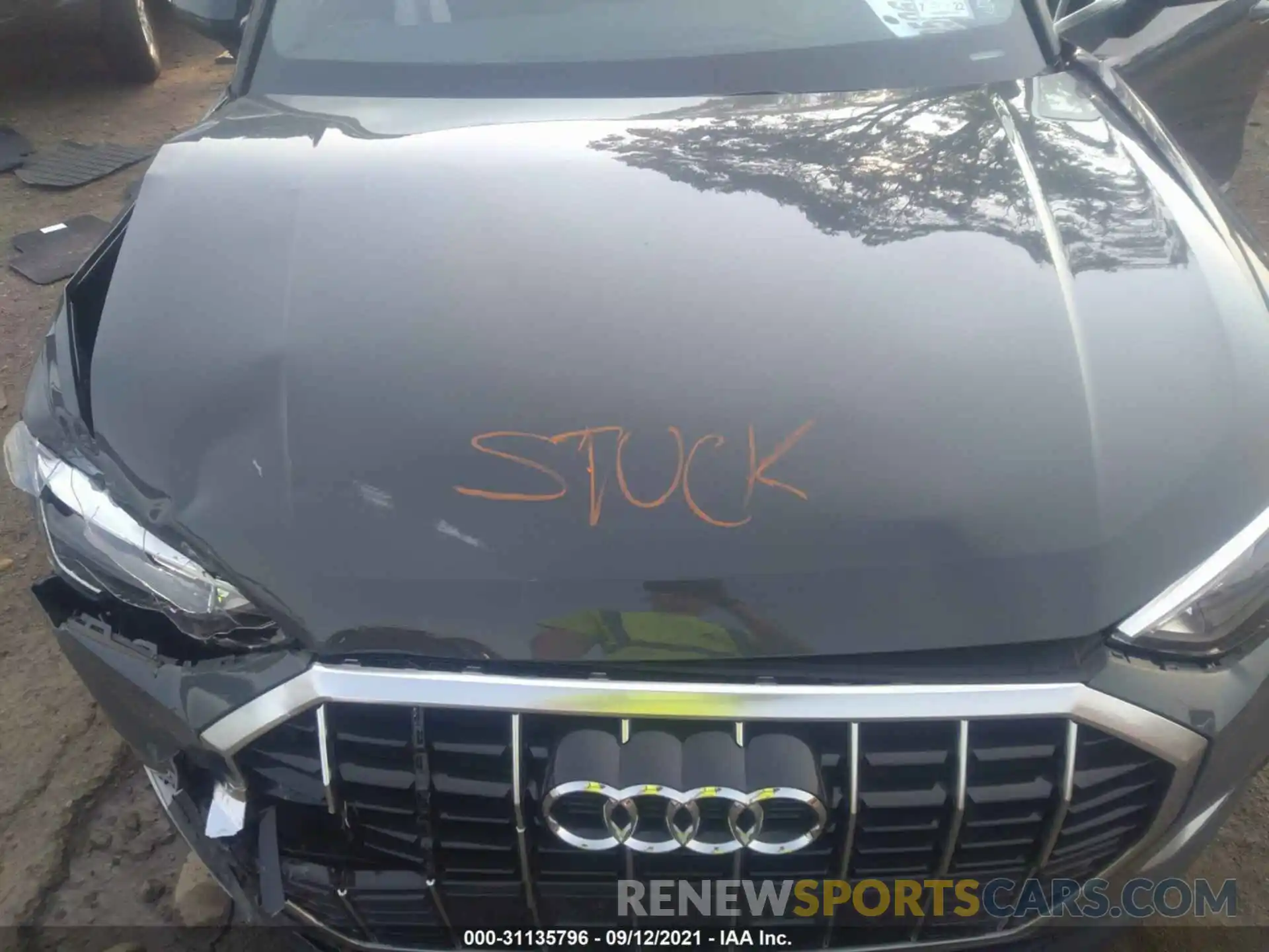 10 Photograph of a damaged car WA1AECF30L1097914 AUDI Q3 2020