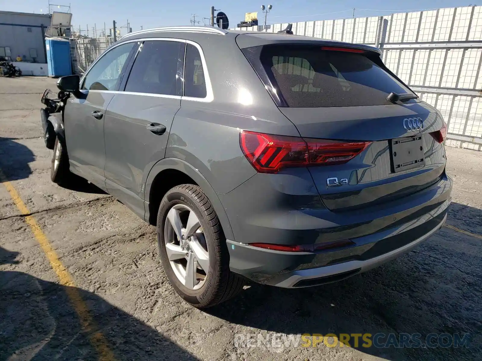 3 Photograph of a damaged car WA1AECF31L1004950 AUDI Q3 2020